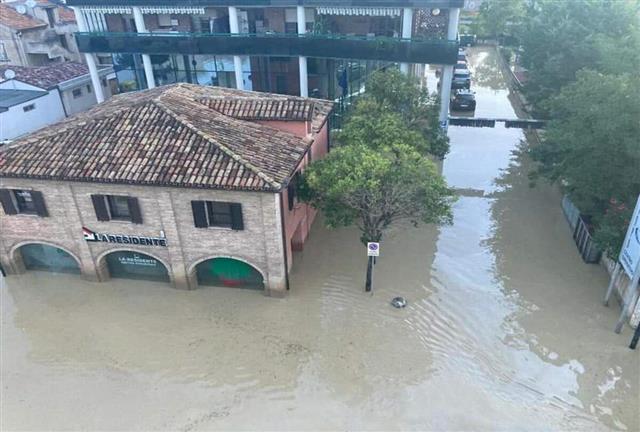 Italia: inondazioni devastanti a causa di forti piogge
