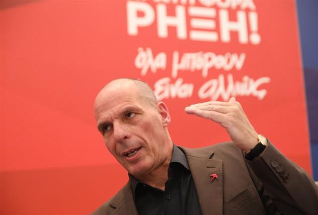 Elezioni 2023 – Varoufakis da Patrasso: “MeRA25 sta gettando le fondamenta di una nuova sinistra indisciplinata che mira a governare”