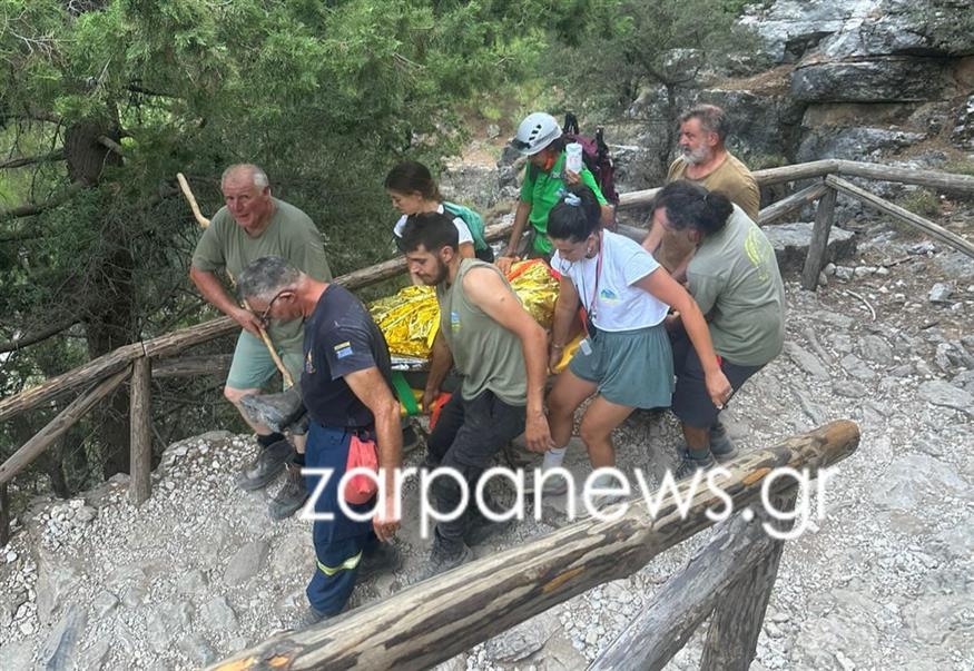 Επιχείρηση διάσωσης πολυτραυματία άνδρα στο Φαράγγι της Σαμαριάς (zarpanews.gr)