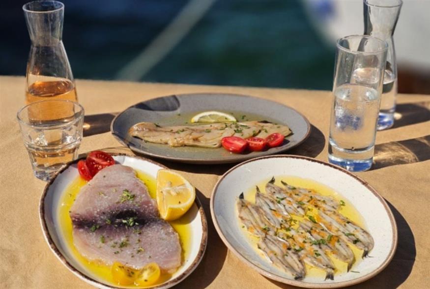 Παριανοί θαλασσομεζέδες θα νοστιμίσουν τη Δημοτική Αγορά Κυψέλης