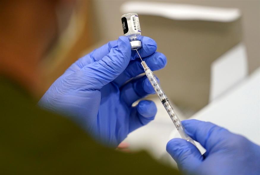 Εμβόλιο έναντι του κορονοϊού /AP Photo/Lynne Sladky