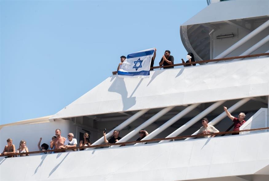 Άγιος Νικόλαος: Ισραηλινός ταξιδιώτης έσπρωξε υπάλληλο για μια πινακίδα υπέρ της Παλαιστίνης (EUROKINISSI)