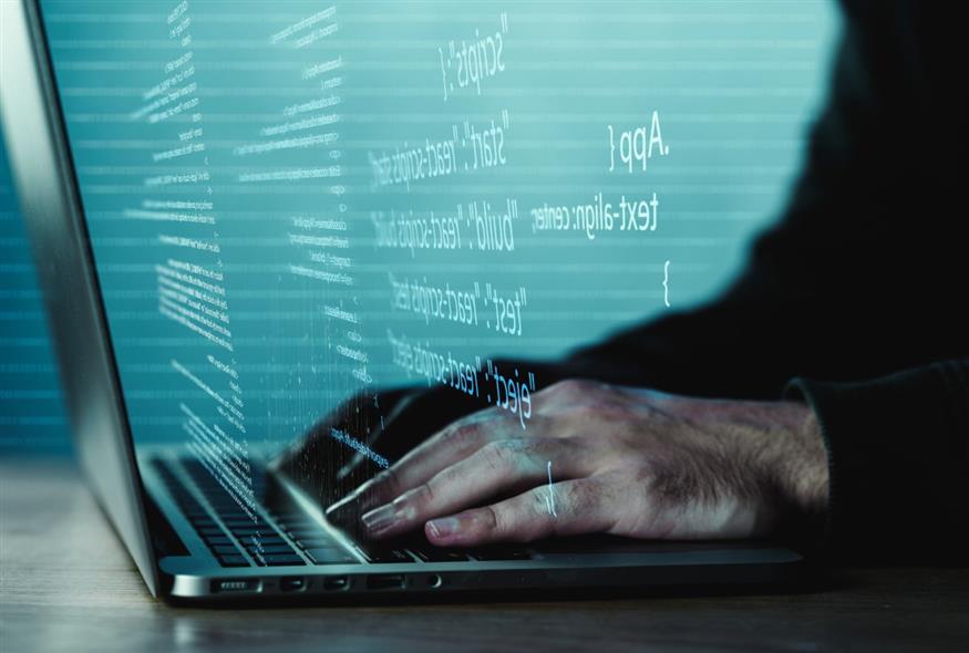 Υπολογιστής (freepik.com)