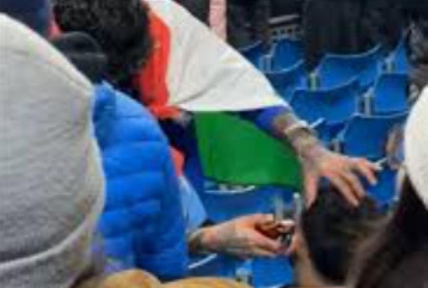 Άγγλος οπαδός...αποφάσισε να κουρευτεί στο ημίχρονο του αγώνα