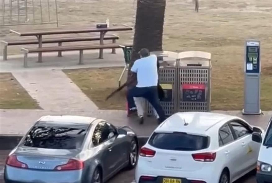 Πολίτης Αυστραλία/X