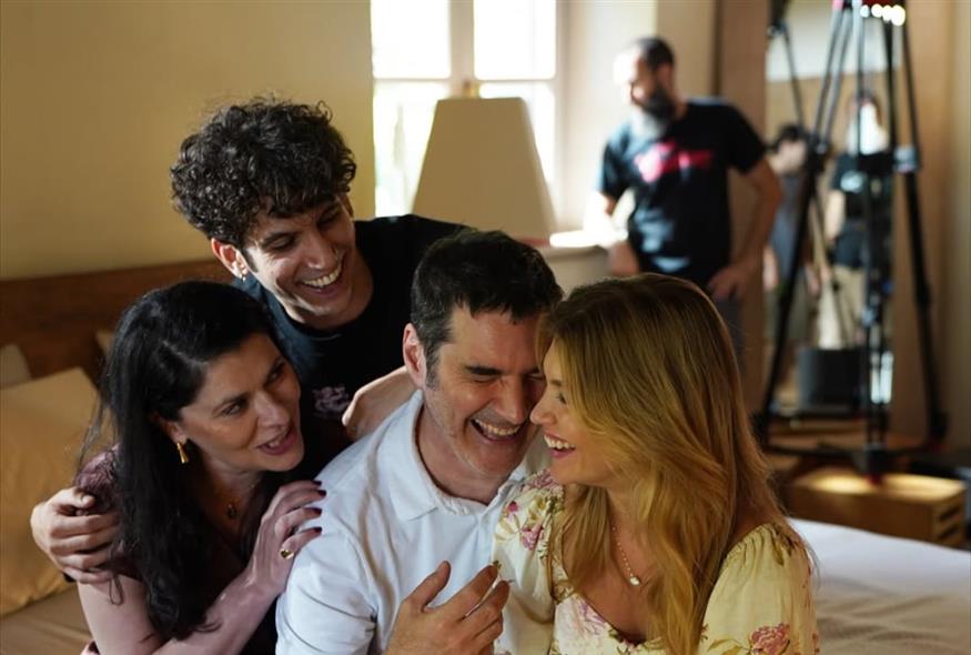 Στιγμιότυπο από τα γυρίσματα της σειράς «Maestro» (Copyright: Instagram)