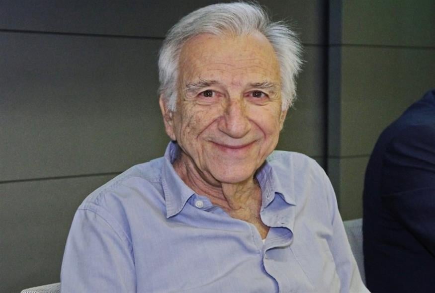 Κωνσταντίνος Κουβαράς