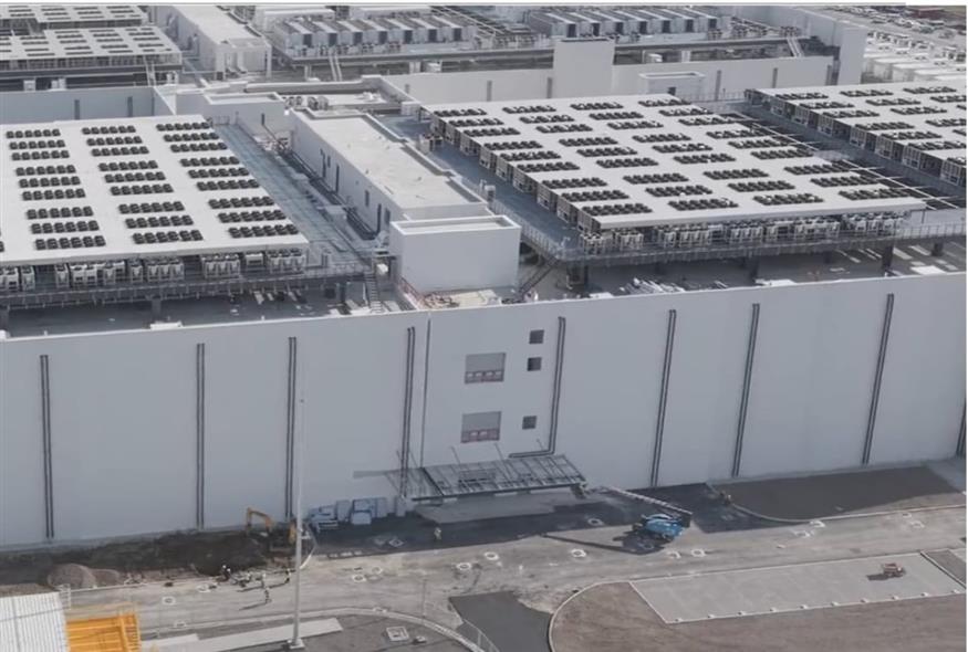 Εγκαταστάσεις data centers στο Ουλανκάμπ της Εσωτερικής Μογγολίας (screenshot/ CNN)