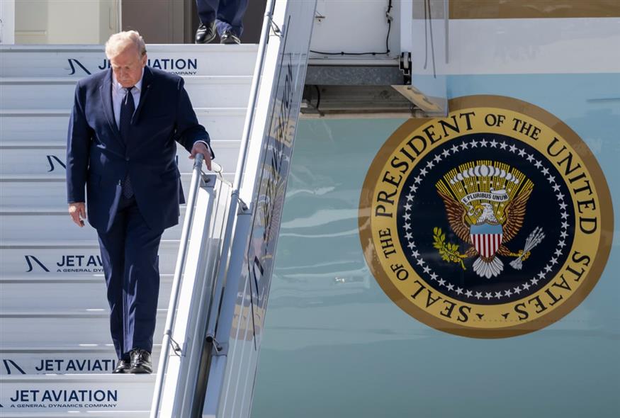 (Martial Trezzini/Pool Photo via AP)