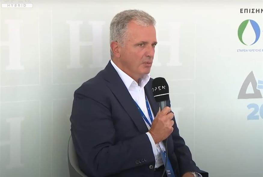 Ο Γρηγόρης Σκλήκας / video capture