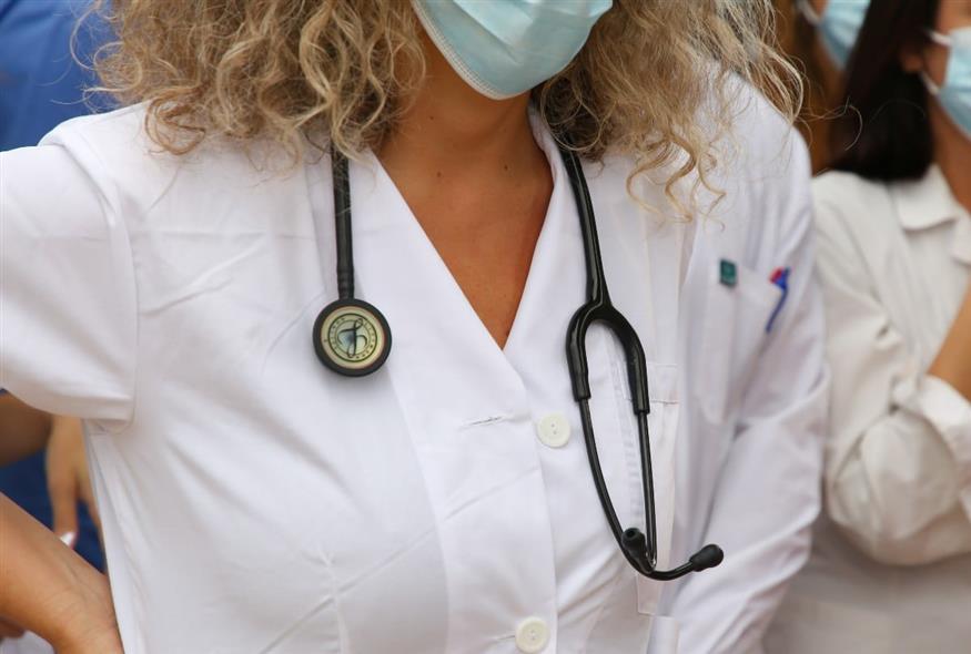 Παθολόγος του ΕΣΥ (INTIME NEWS / ΚΑΜΣΗΣ ΔΗΜΟΣΘΕΝΗΣ)