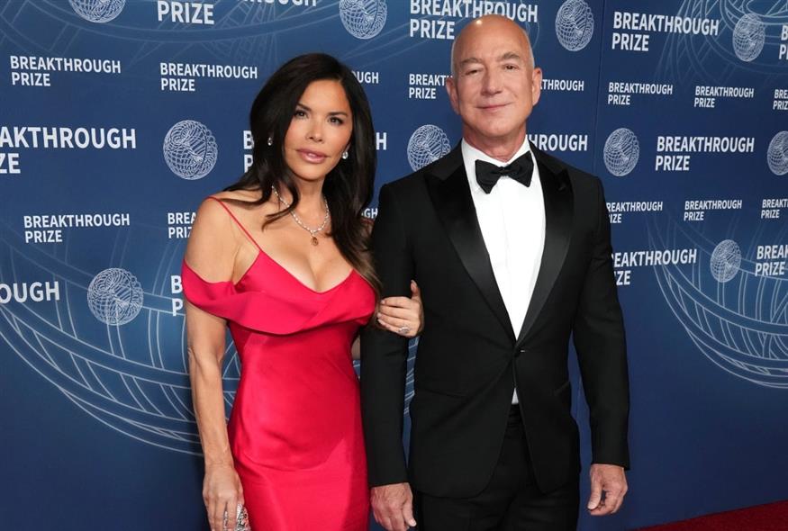 Λόρεν Σάντσεζ - Τζεφ Μπέζος (AP)