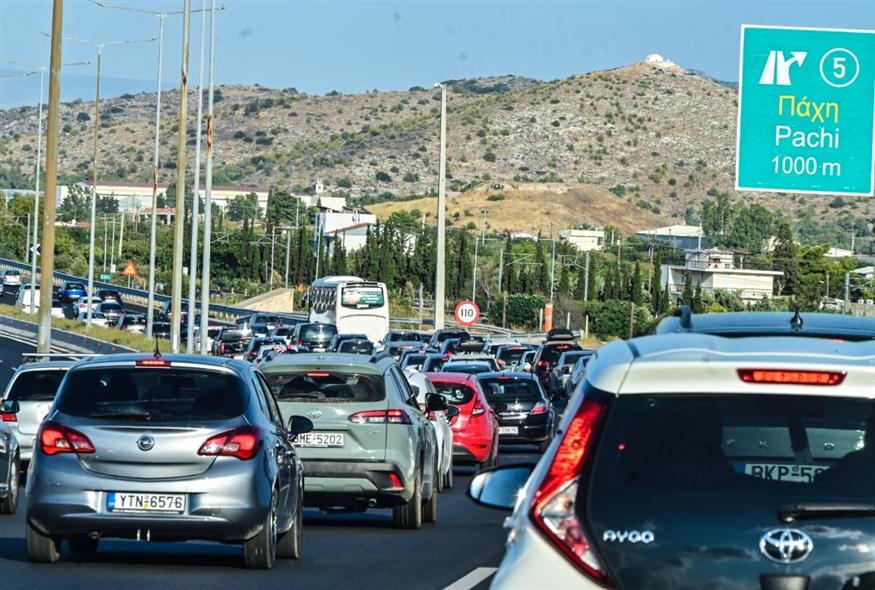Κίνηση στην Αθηνών - Κορίνθου(ΚΟΥΤΡΑ ΔΗΜΗΤΡΑ EUROKINISSI/Toklik)
