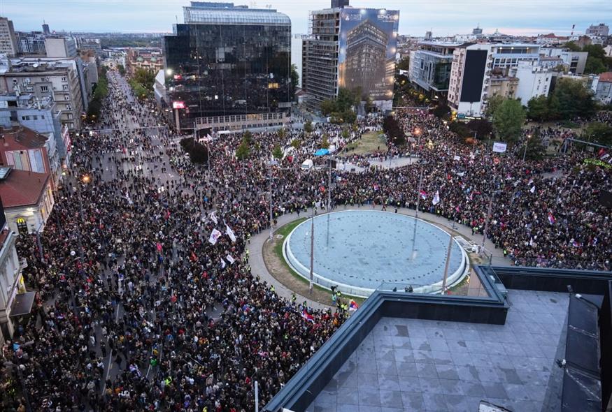 Η τελευταία προεκλογική συγκέντρωση των φοιτητών πραγματοποιήθηκε την Πέμπτη στο κέντρο του Βελιγραδίου (AP)