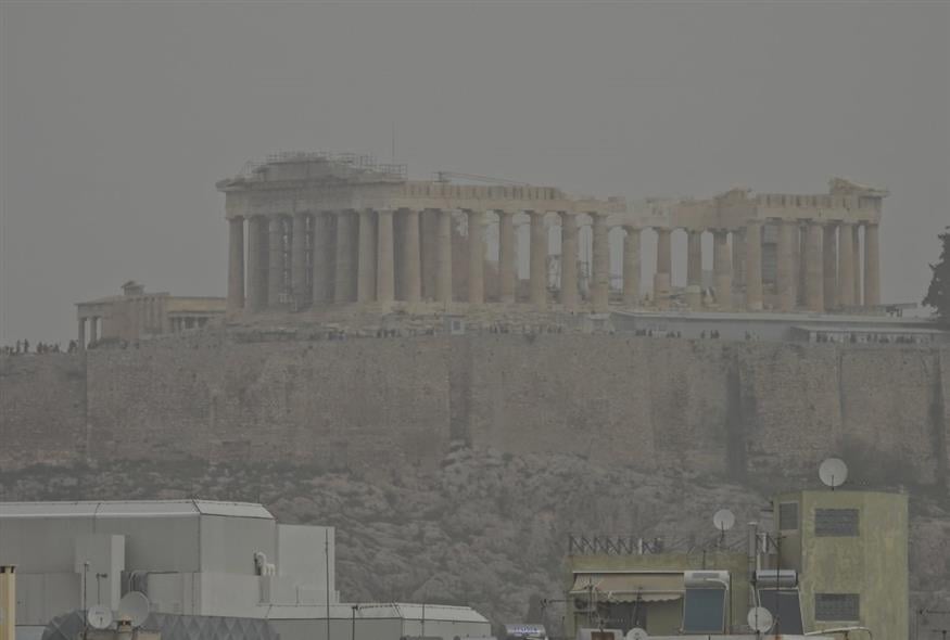 Αφρικανική σκόνη (ΓΙΩΡΓΟΣ ΚΟΝΤΑΡΙΝΗΣ/EUROKINISSI)