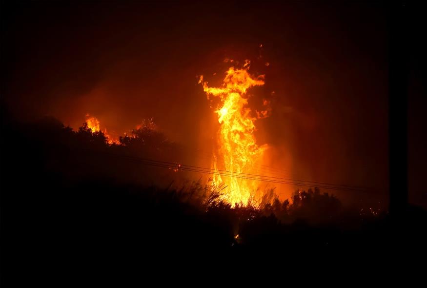 Φωτιά στην Ιεράπετρα / Intime news