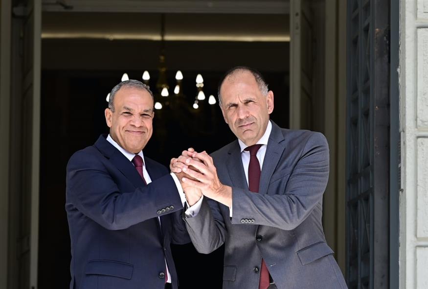Μπαντρ Αμπντελάτι και Γιώργος Γεραπετρίτης (Eurokinissi)