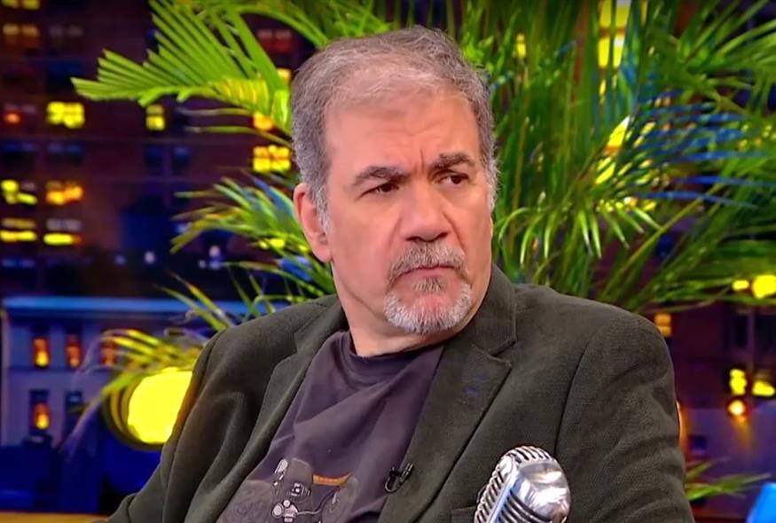 Ο Δημήτρης Σταρόβας στην εκπομπή «The 2night Show»