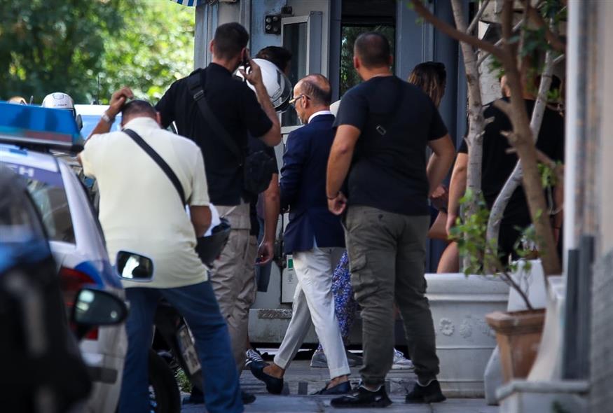 Κολωνάκι, κατηγορούμενοι γιατροί (ΜΙΧΑΛΗΣ ΚΑΡΑΓΙΑΝΝΗΣ/EUROKINISSI)