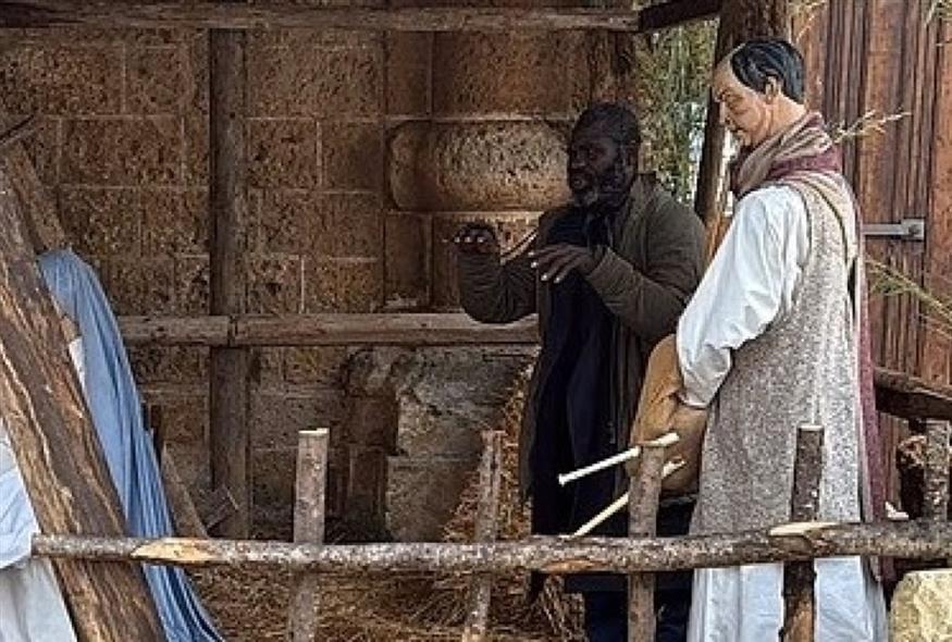 Ο καταζητούμενος από την αστυνομία μέσα στη φάτνη