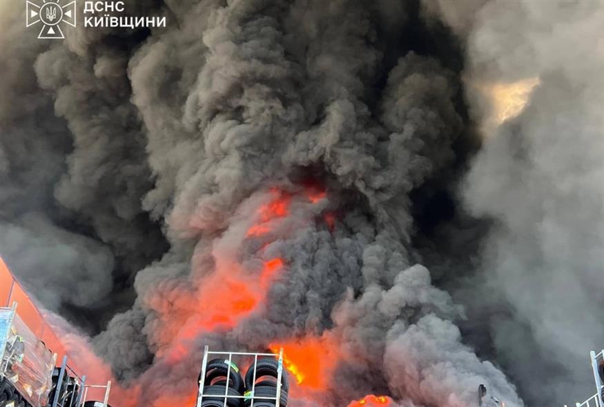 Ρωσικά πλήγματα στο Κίεβο (AP)