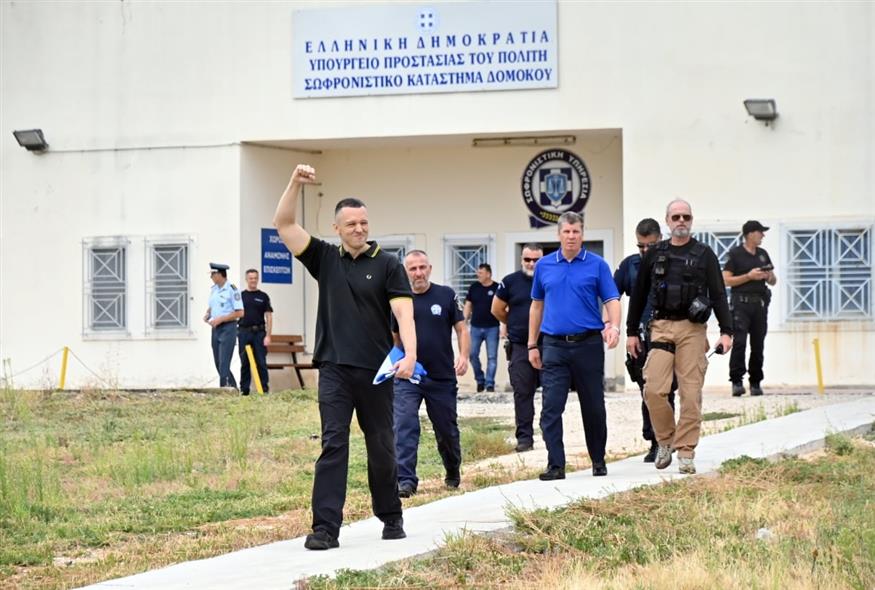 Η αποφυλάκιση του Ηλία Κασιδιάρη (ΙΝΤΙΜΕ)