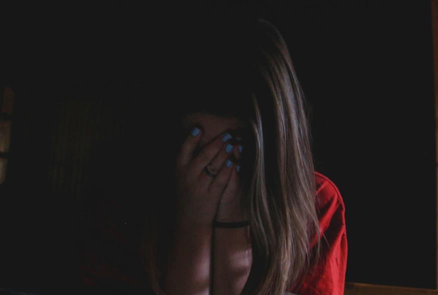 Κοπέλα - Φωτογραφία αρχείου (unsplash.com)