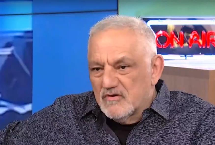 Ο Νίκος Πορτοκάλογλου στην εκπομπή «Στούντιο 4»