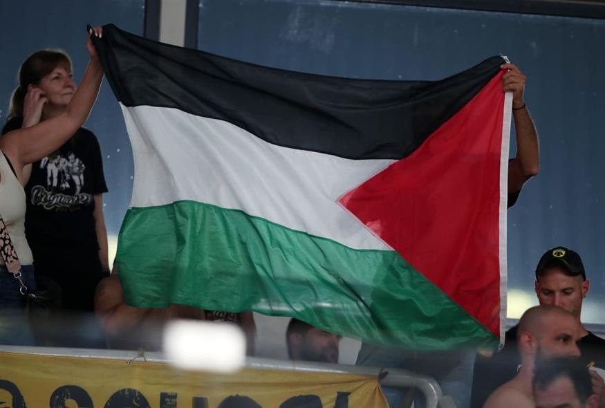 Οι φίλαθλοι της ΑΕΚ αψήφησαν την απαγόρευση της UEFA.ΙΝΤΙΜΕ