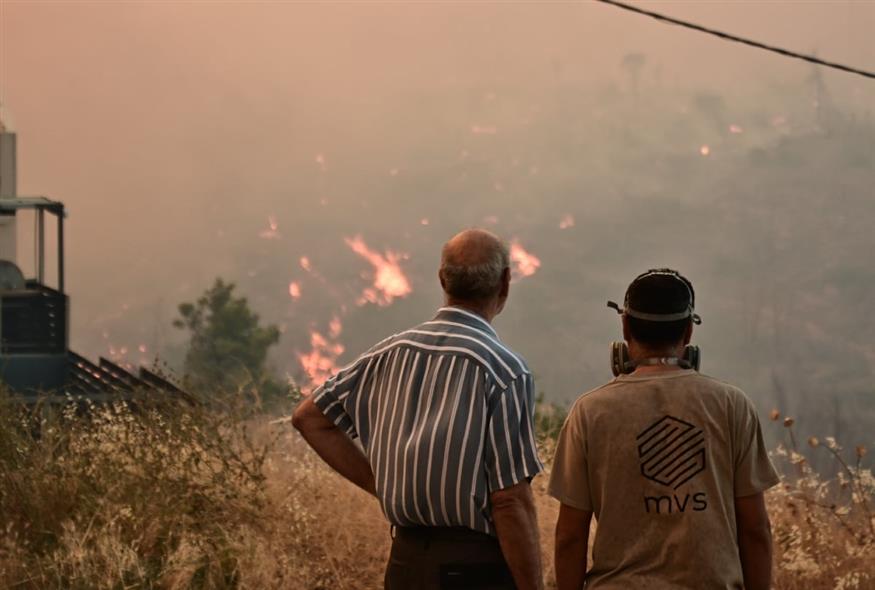 ΠΥΡΚΑΓΙΑ ΣΤΟΝ ΑΓΙΟ ΣΤΕΦΑΝΟ ΣΤΗ ΠΕΡΙΟΧΗ ΔΡΟΣΟΠΗΓΗ ΣΤΙΣ ΑΦΙΔΝΕΣ (ΚΩΣΤΑΣ ΤΖΟΥΜΑΣ/EUROKINISSI)