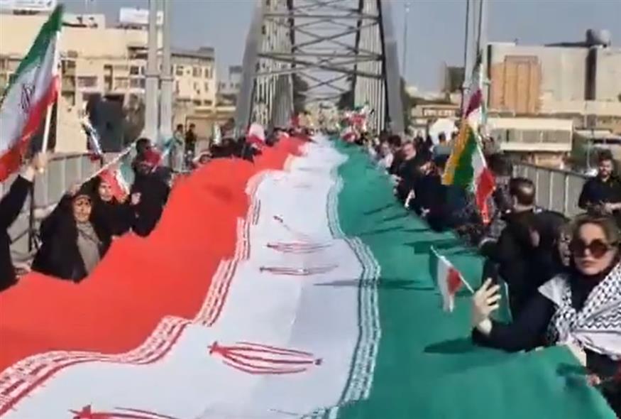 Στιγμιότυπο από την ανθρώπινη αλυσίδα (Screenshot/X)