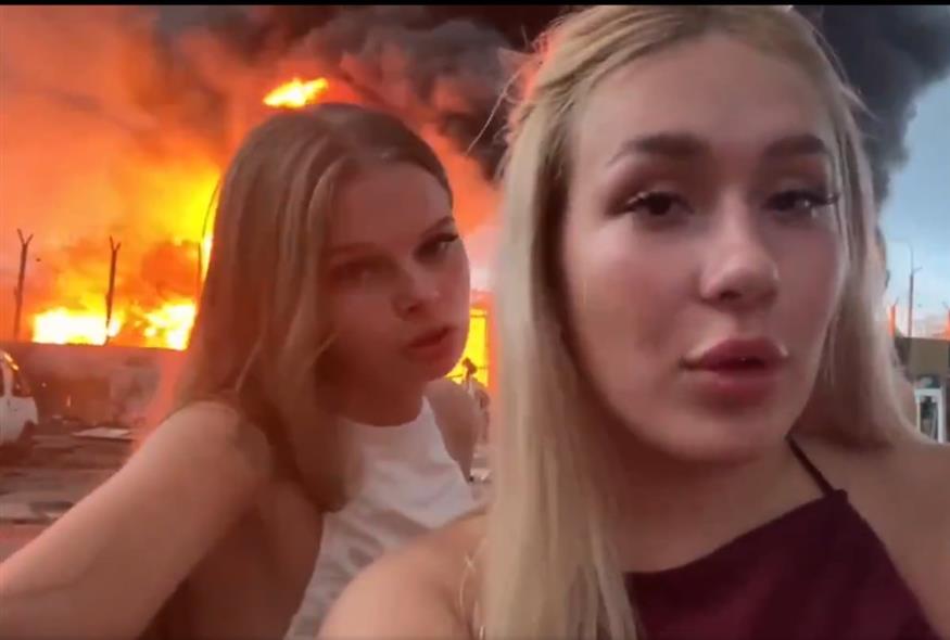 Θύελλα αντιδράσεων έχει προκαλέσει στη Ρωσία, βίντεο που αναρτήθηκε στο TikTok από δυο νεαρές influencers (Χ)