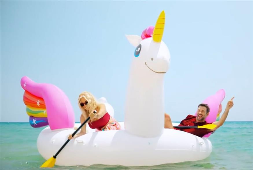 Ζωή Κρονάκη και Τάσος Ιορδανίδης/video capture