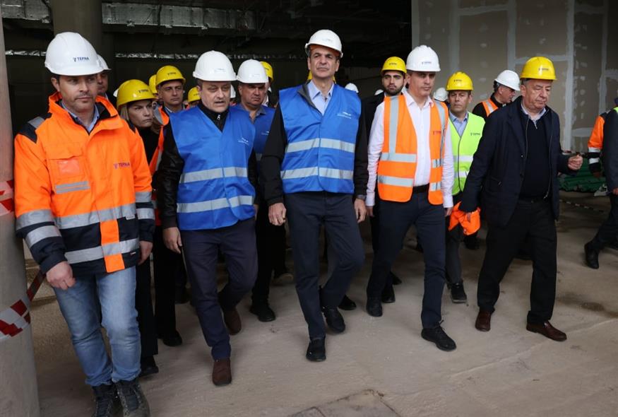 Επίσκεψη Μητσοτάκη στον νέο Διεθνή Αερολιμένα Ηρακλείου, στο Καστέλι (EUROKINISSI)