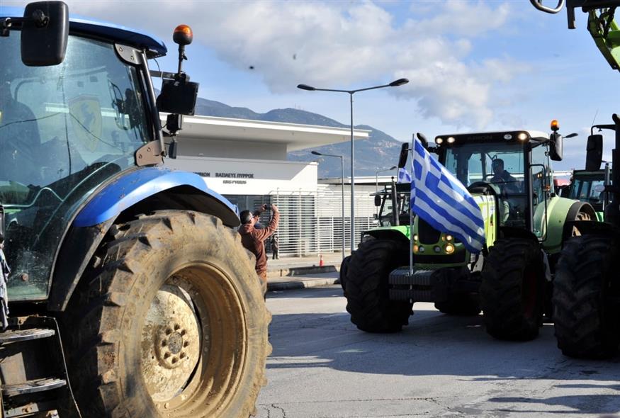 Αγρότες -μπλόκα/ΙΝΤΙΜΕ