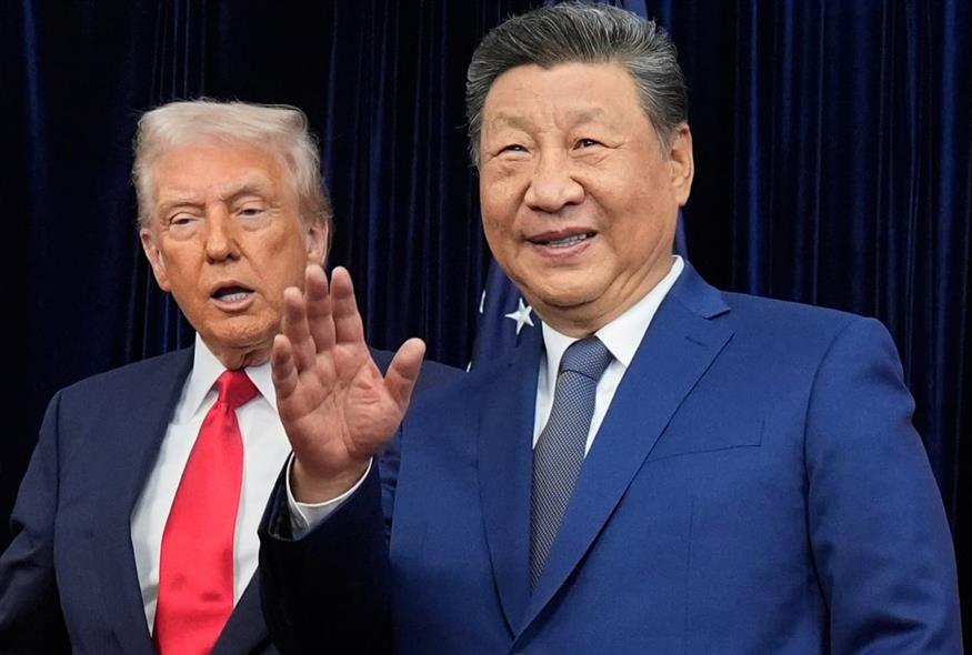 Σι Τζινπίνγκ - Ντόναλντ Τραμπ (AP Photo/Mark Schiefelbein)