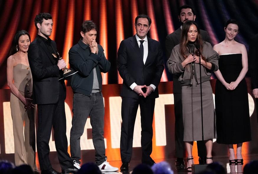 Οι συντελεστές της ταινίας «Anora» (AP)