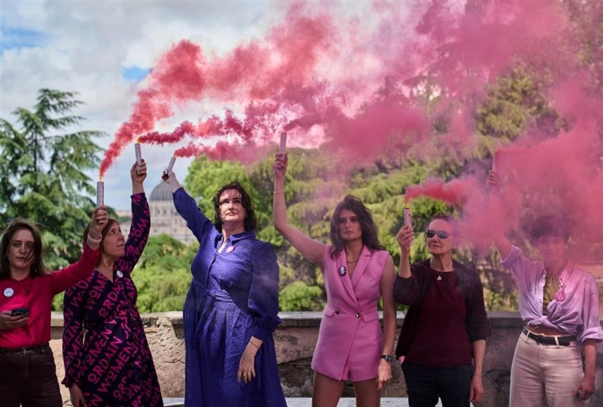 Καθολικές ακτιβίστριες διαμαρτύρονται για το Κονκλάβιο