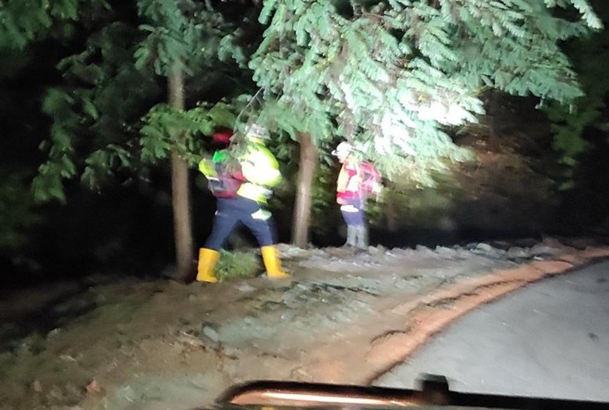 Έρευνα της ΕΜΑΚ στον Παρνασσό (lamiareport.gr)