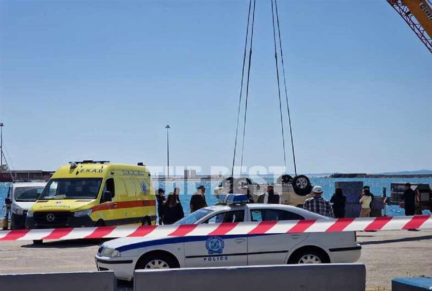Πάτρα: Νεκρή γυναίκα που έπεσε στο λιμάνι με το αυτοκίνητό της (thebest.gr)