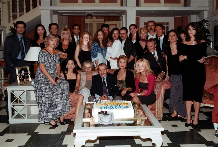 Γιορτή για τα 2000 επεισόδια της «Λάμψης». copyright Eurokinissi