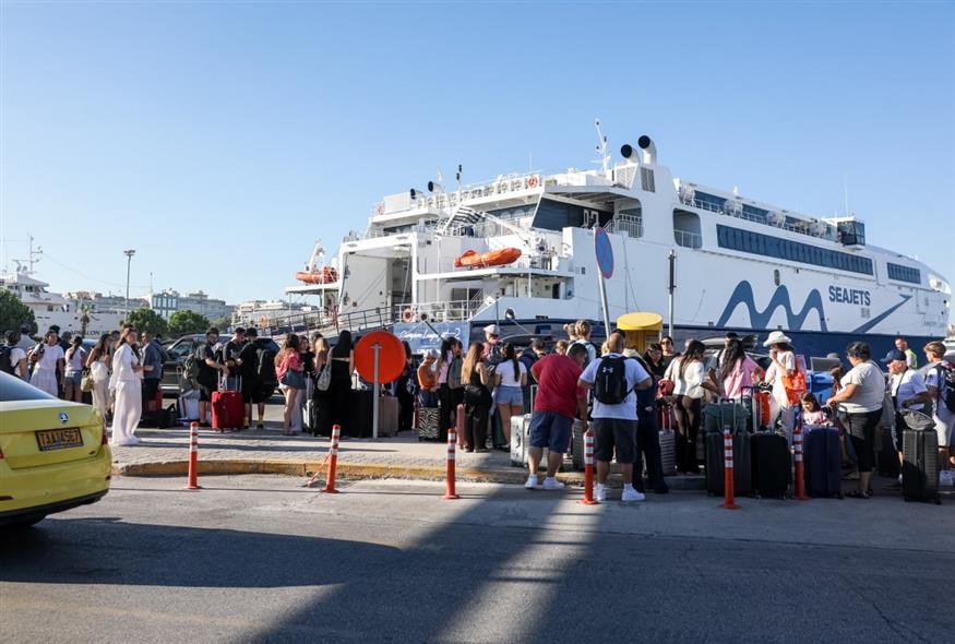 Λιμάνι Πειραιά (Eurokinissi)
