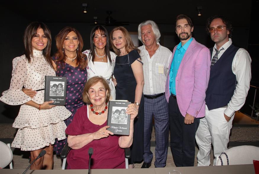 Ελένη Παλυβού-Μπούση