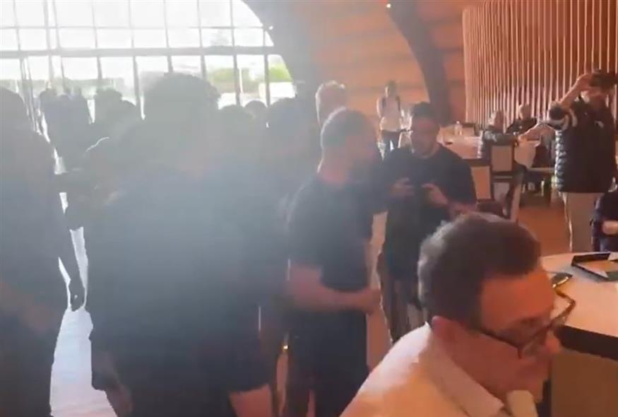 Κοζάνη: Ένταση στο συνέδριο του Εργατικού Κόμματος (Screenshot)