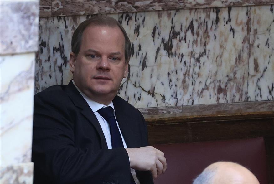 Ο Κώστας Αχ. Καραμανλής στη Βουλή (ΓΙΩΡΓΟΣ ΚΟΝΤΑΡΙΝΗΣ/EUROKINISSI)