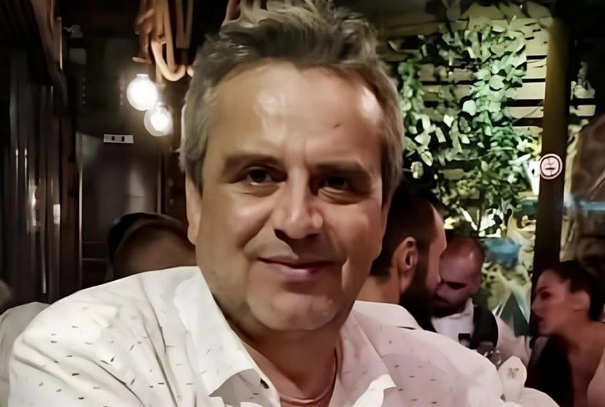 Ο δημοσιογράφος Βασίλης Αθάνατος