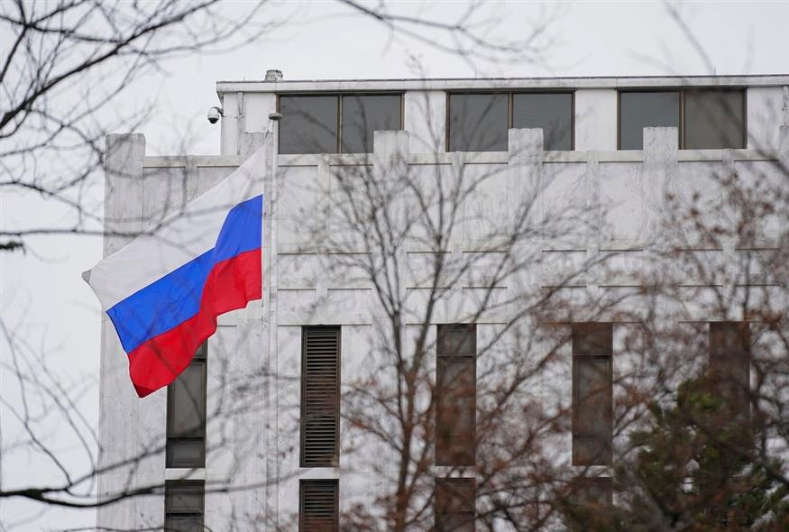 Το κτίριο της ρωσικής πρεσβείας στις ΗΠΑ (AP Photo/Patrick Semansky, File)