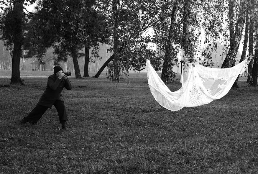 «Tell Me / Πες μου» του Νίκου Μεγγρέλη