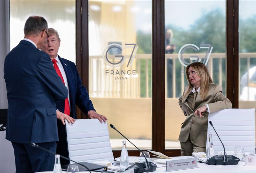 (Evelyn Hockstein/Pool Photo via AP)