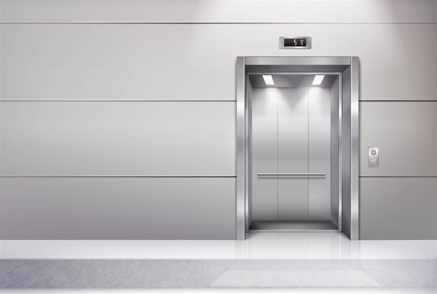 Ασανσέρ (freepik.com)